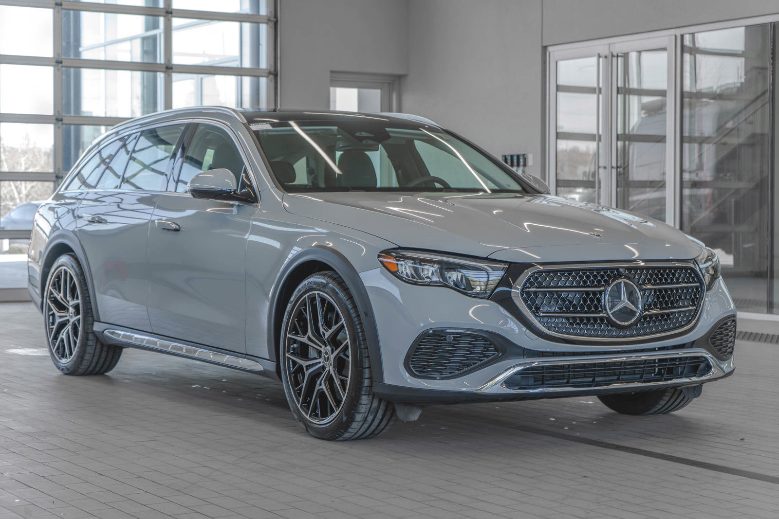 New 2025 Mercedes-Benz E 450 4MATIC All-Terrain Wagon image 21