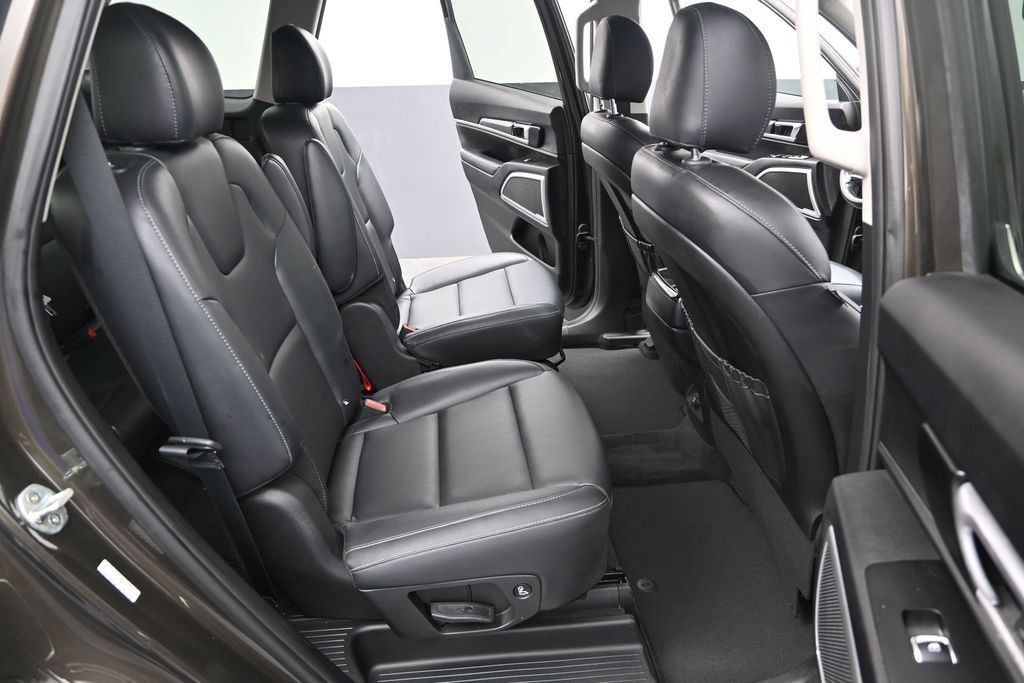 Used 2021 Kia Telluride S AWD/4WD image 30