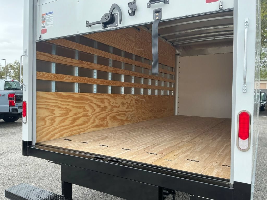 New 2025 Ford Transit 350 RWD image 22
