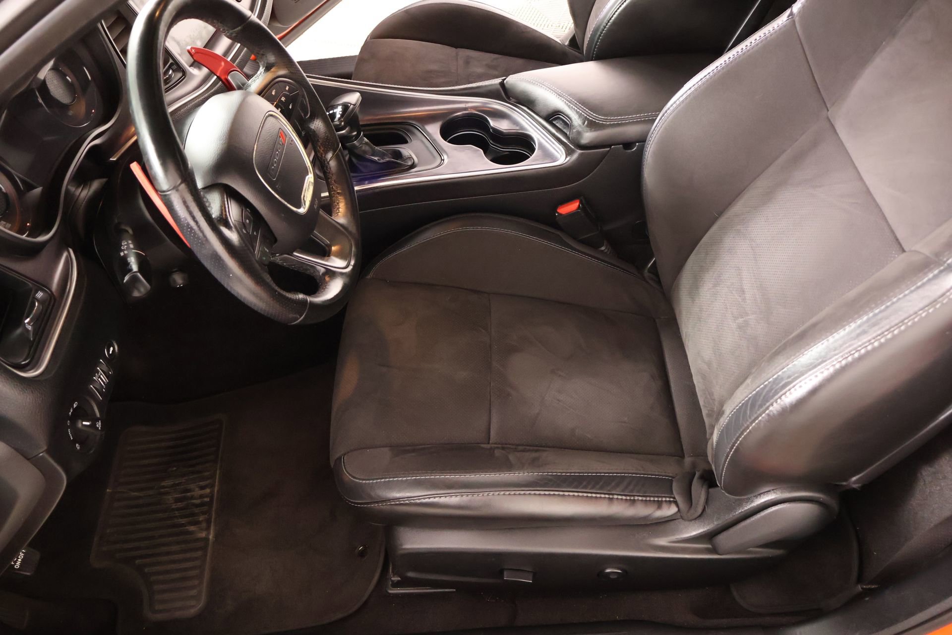 Used 2018 Dodge Challenger SXT Plus RWD image 11