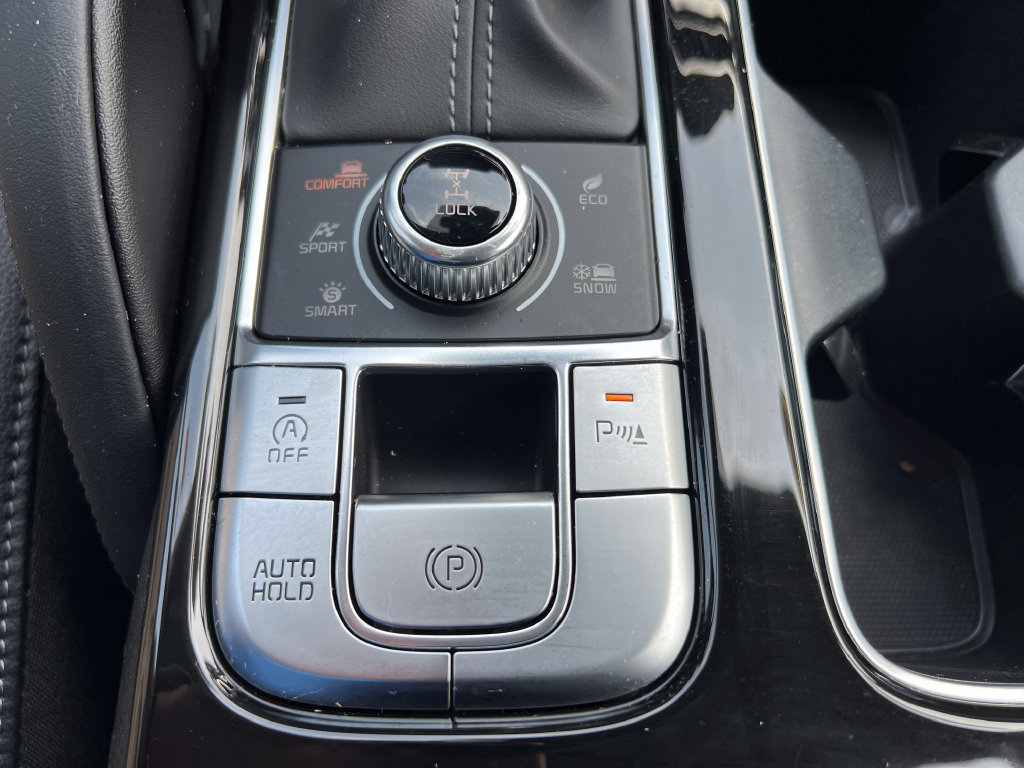 Used 2024 Kia Telluride EX w/ EX Captain's Chair Package AWD/4WD image 26