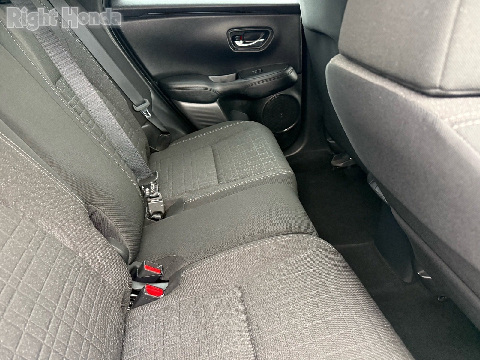 Used 2023 Honda HR-V LX image 28