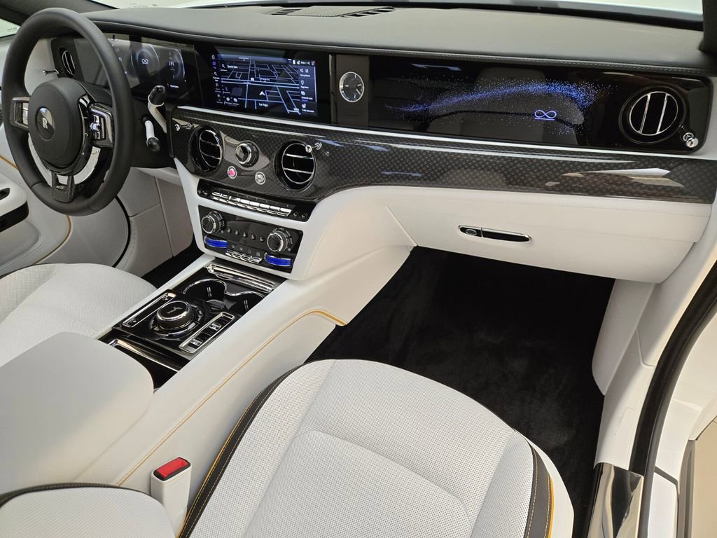 New 2025 Rolls-Royce Spectre Black Badge w/ Leather Finishing Pack AWD/4WD image 22