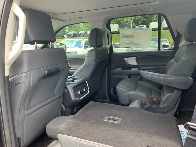 New 2025 Ford Expedition Active RWD image 20