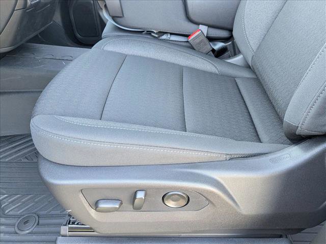 New 2026 Chevrolet Silverado 1500 Custom Trail Boss w/ LPO, Dark Essentials Package image 4