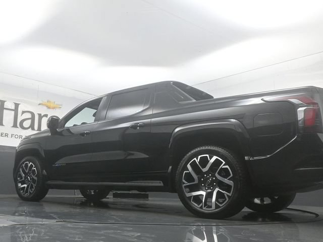 Used 2024 Chevrolet Silverado EV RST AWD/4WD image 53