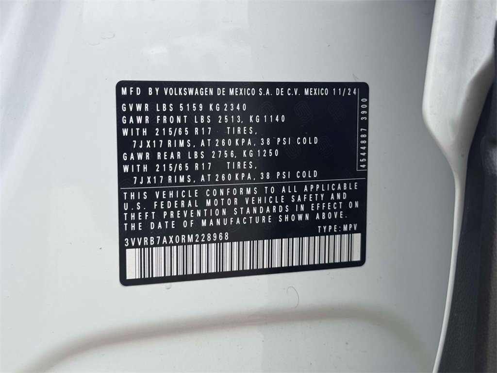 Used 2024 Volkswagen Tiguan S image 22