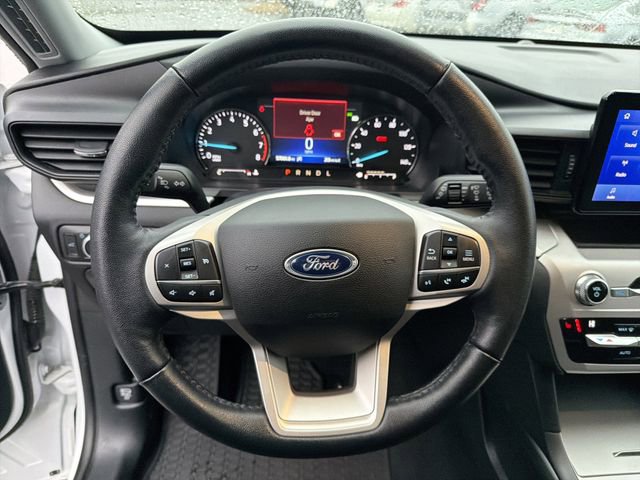Used 2021 Ford Explorer XLT image 28