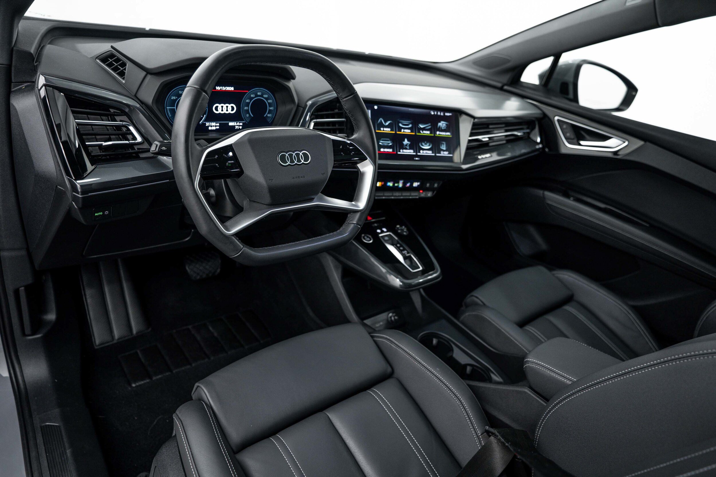 Certified 2023 Audi Q4 e-tron Premium w/ Convenience Package AWD/4WD image 8