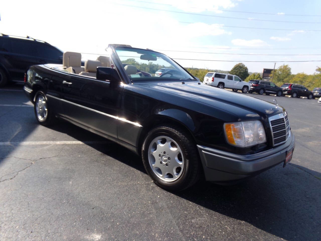 Used 1994 Mercedes-Benz E 320 Convertible image 23