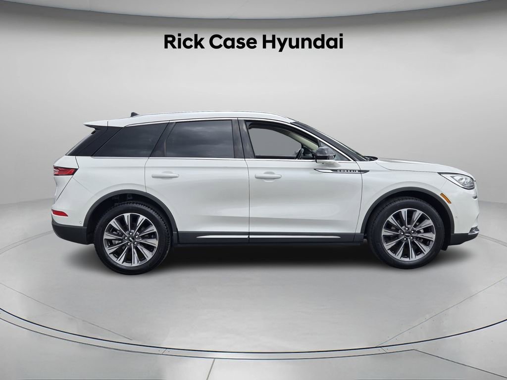 Used 2020 Lincoln Corsair Reserve w/ Equipment Group 202A image 4