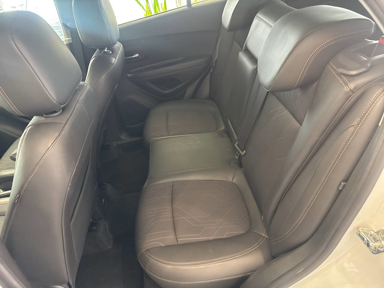 Used 2020 Chevrolet Trax LT w/ Sun & Sound Package image 23