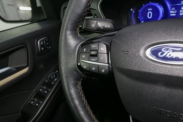 Used 2022 Ford Escape Titanium w/ Titanium Elite Package image 32