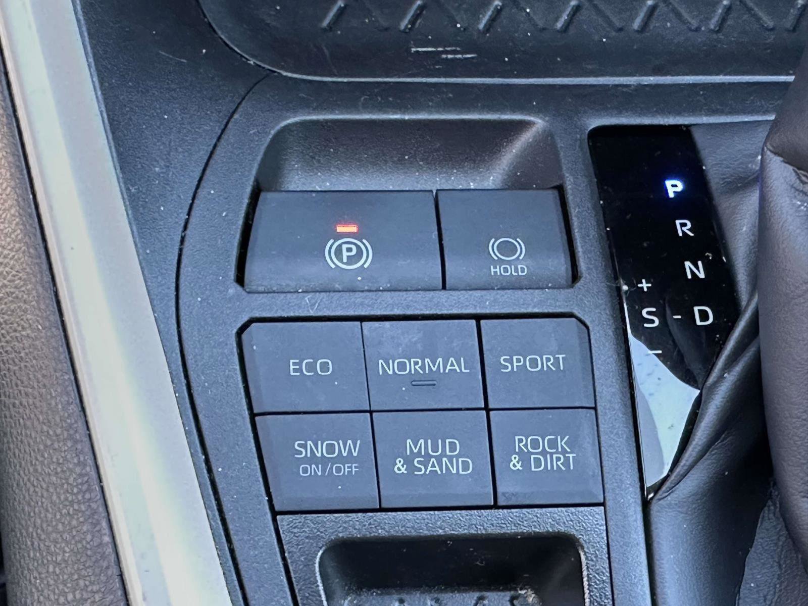 Certified 2024 Toyota RAV4 XLE image 27