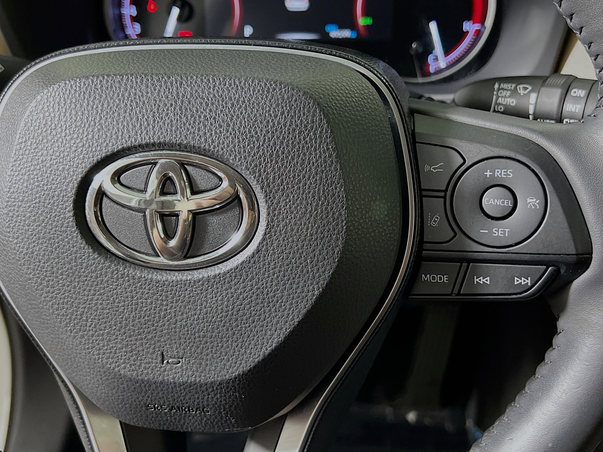 Used 2019 Toyota RAV4 Limited w/ Cold Weather Package image 20