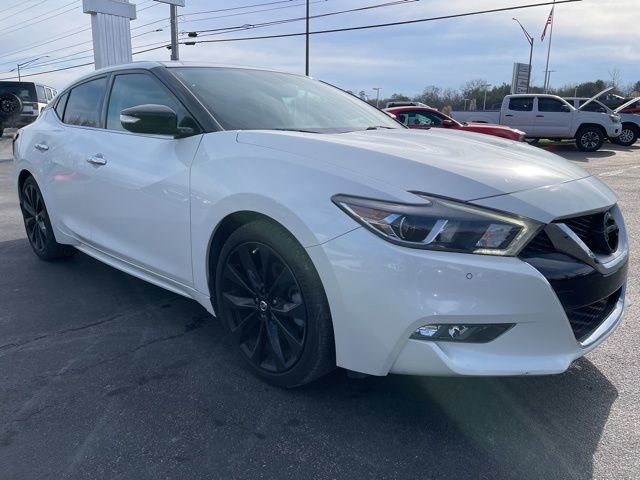 Used 2017 Nissan Maxima SR w/ Midnight Edition image 2
