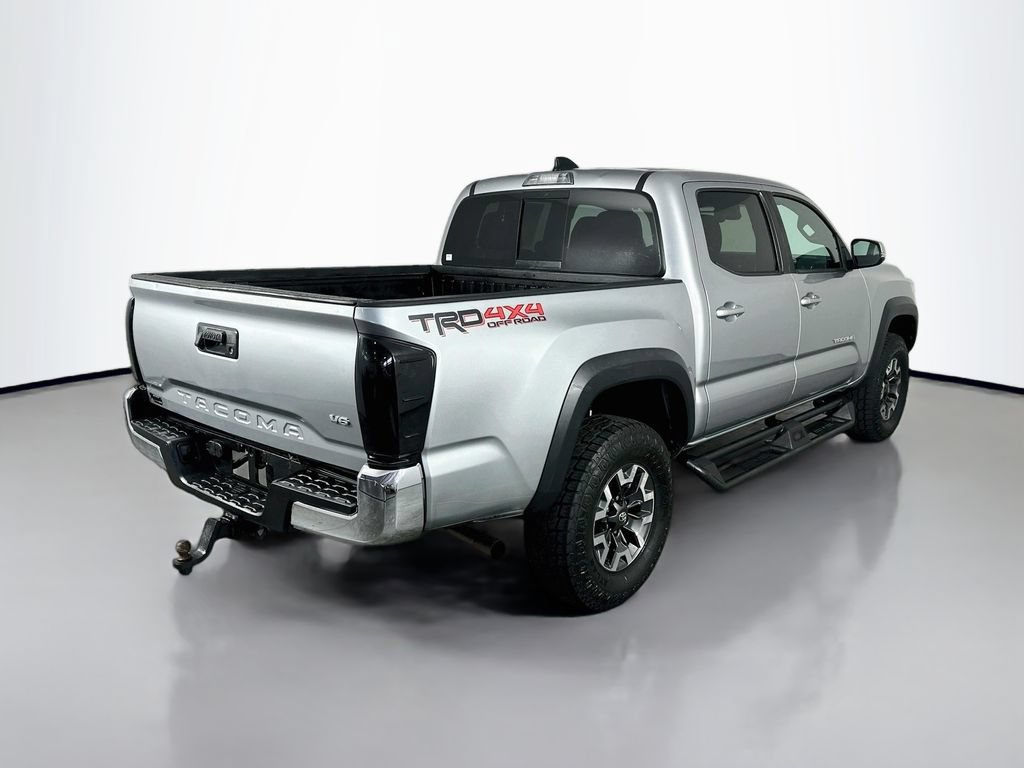 Used 2022 Toyota Tacoma TRD Off-Road AWD/4WD image 7