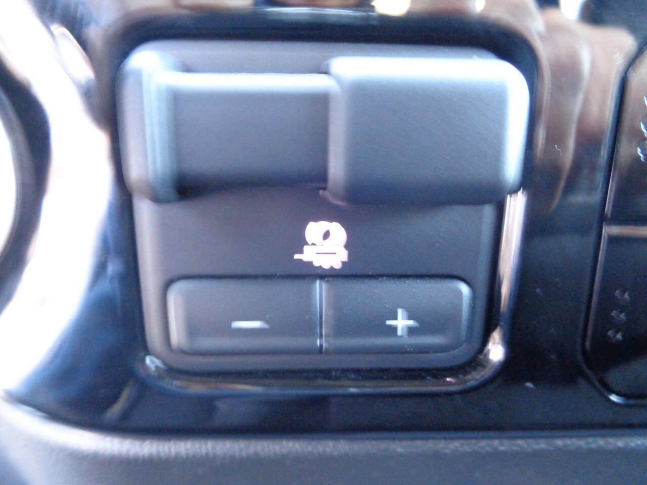 Used 2024 Chevrolet Silverado 2500 LT w/ Texas Edition image 81