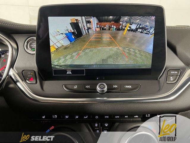 Used 2023 Chevrolet Blazer LT w/ Midnight/Sport Edition FWD image 17