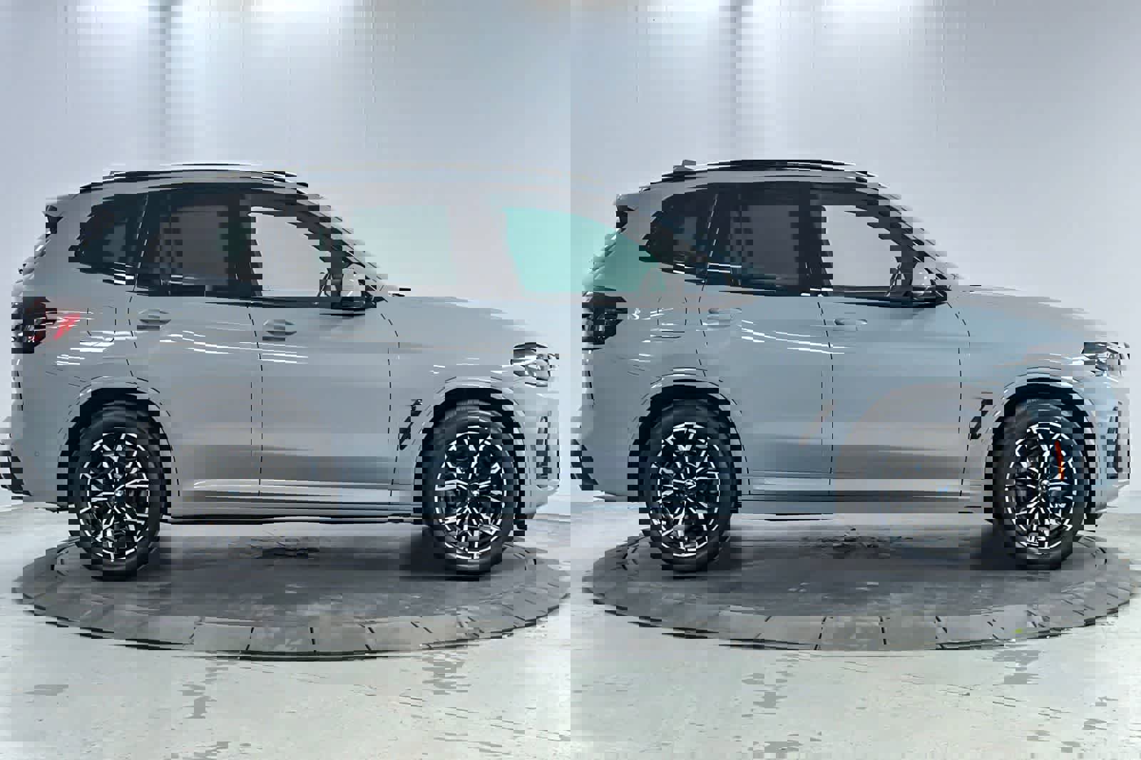 Certified 2023 BMW X3 xDrive30i w/ M Sport Package image 8