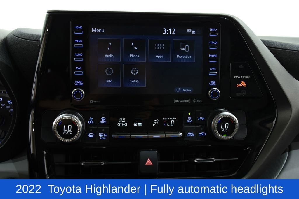 Used 2022 Toyota Highlander LE image 17