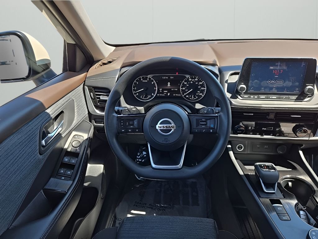 Used 2021 Nissan Rogue SV image 24