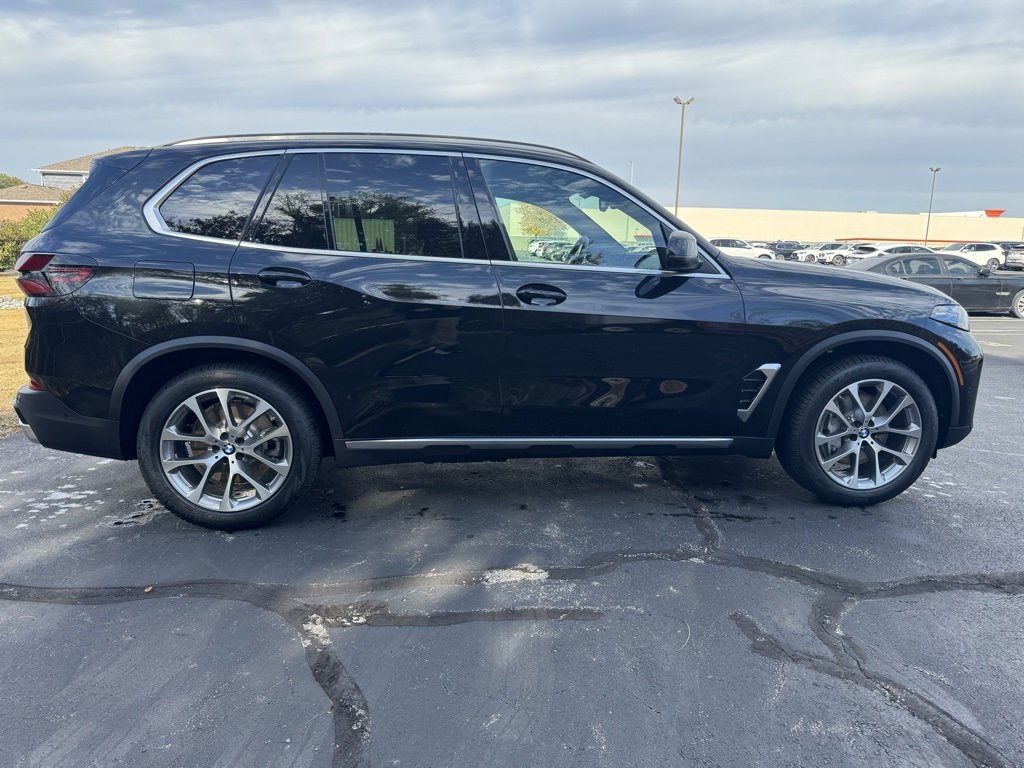New 2026 BMW X5 xDrive50e w/ Executive Package image 7