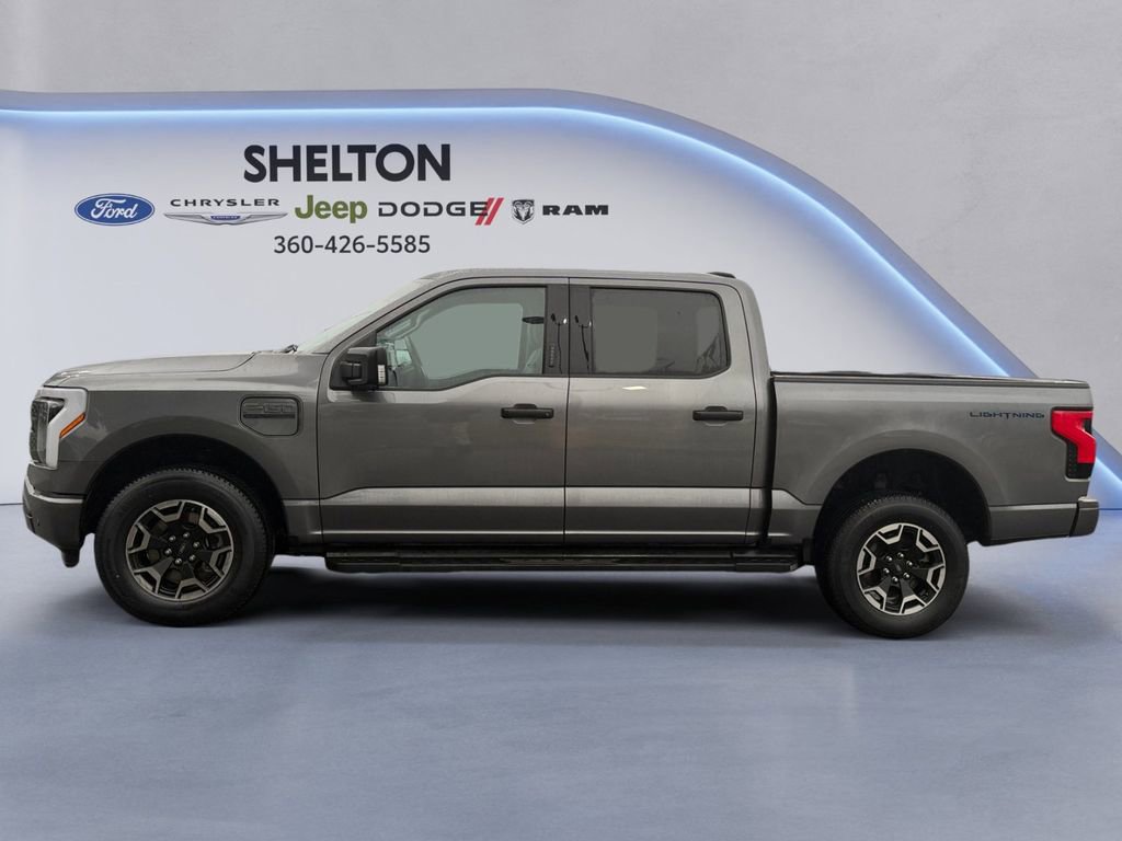 Used 2023 Ford F150 Lightning XLT image 2