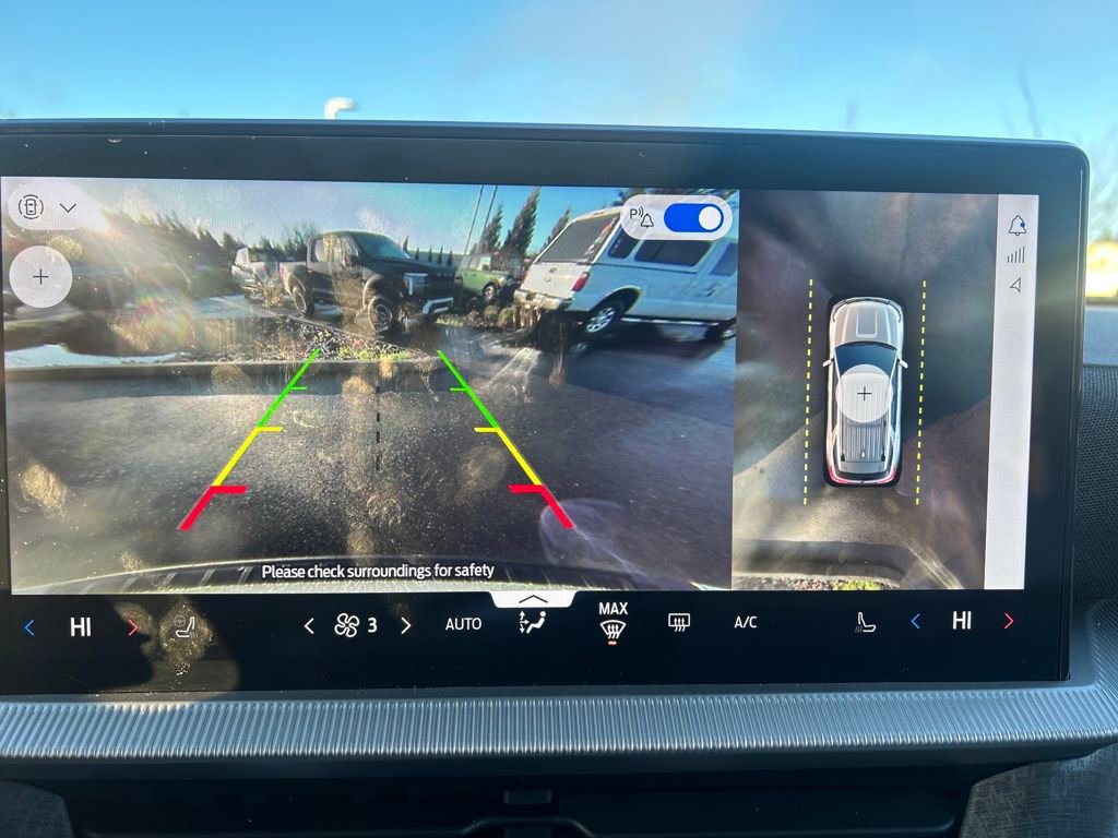 Certified 2025 Ford Explorer Platinum w/ Ultimate Package image 29