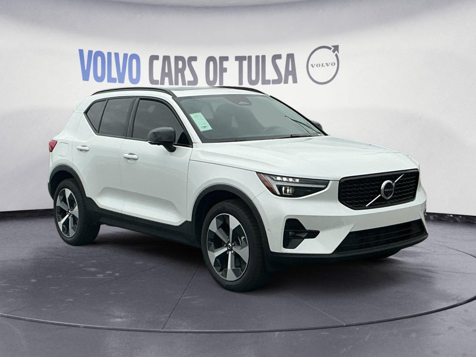 New 2026 Volvo XC40 B5 Plus w/ Protection Package Premier AWD/4WD image 7