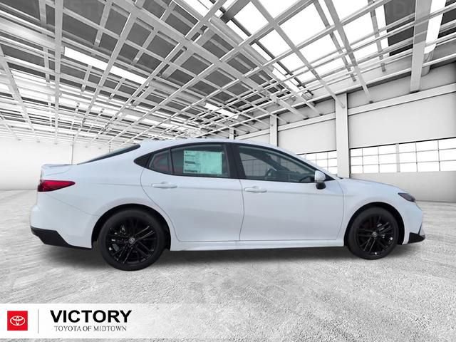 Used 2026 Toyota Camry SE image 2