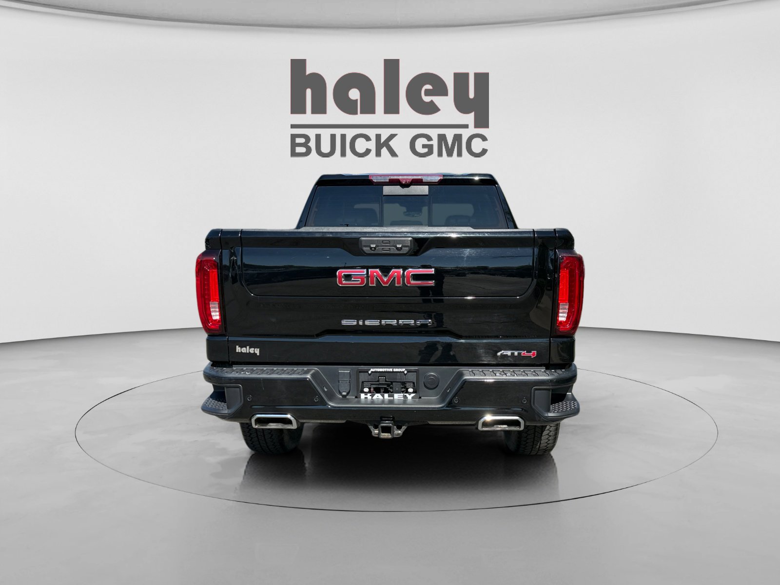 Used 2022 GMC Sierra 1500 AT4 w/ AT4 Premium Package image 4