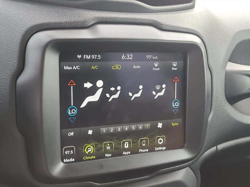 Certified 2023 Jeep Renegade Trailhawk AWD/4WD image 8