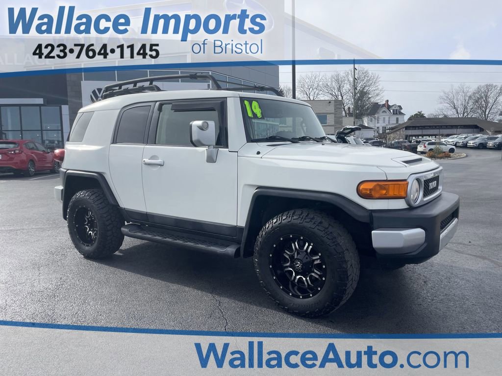 Used 2014 Toyota FJ Cruiser 4WD w/ Upgrade Package video 1