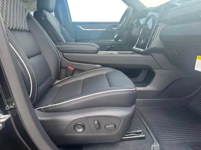 New 2026 GMC Acadia Denali w/ Super Cruise Package FWD image 14