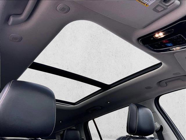 Used 2023 Jeep Grand Cherokee L Limited RWD image 17