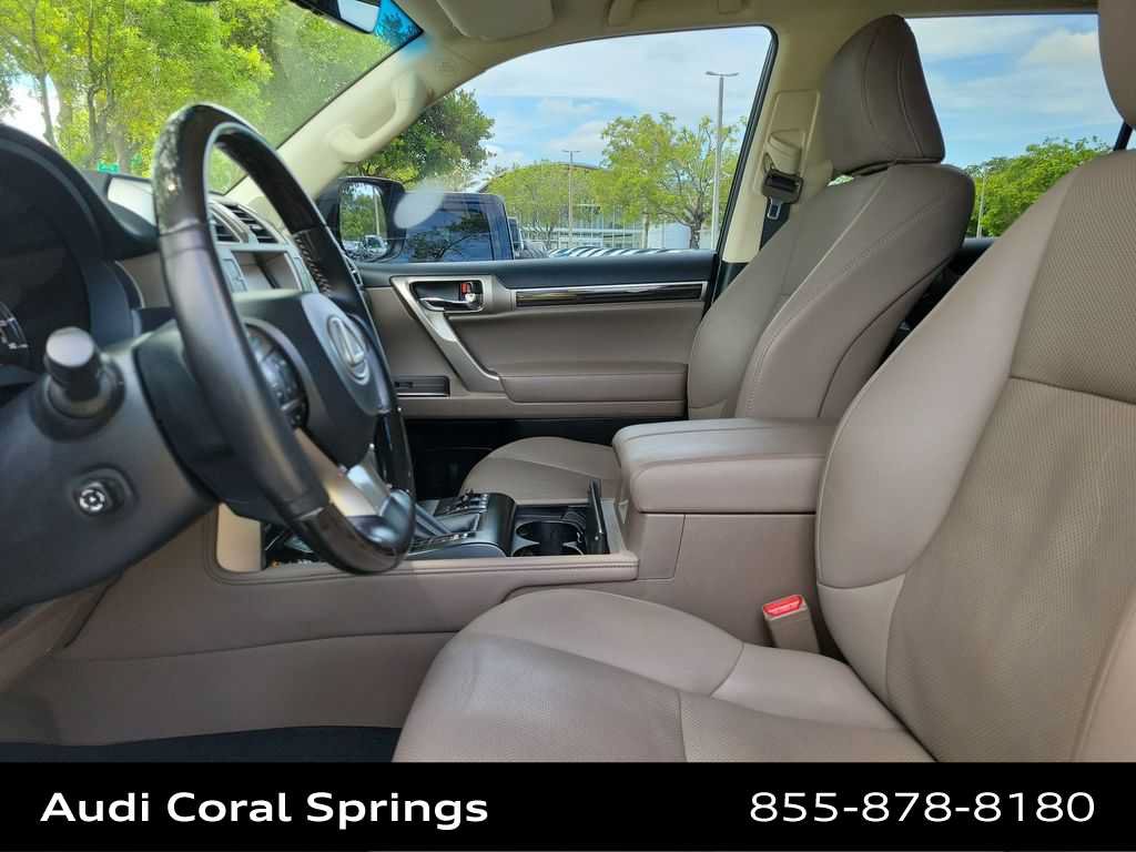 Used 2020 Lexus GX 460 Premium w/ Premium Package AWD/4WD image 11