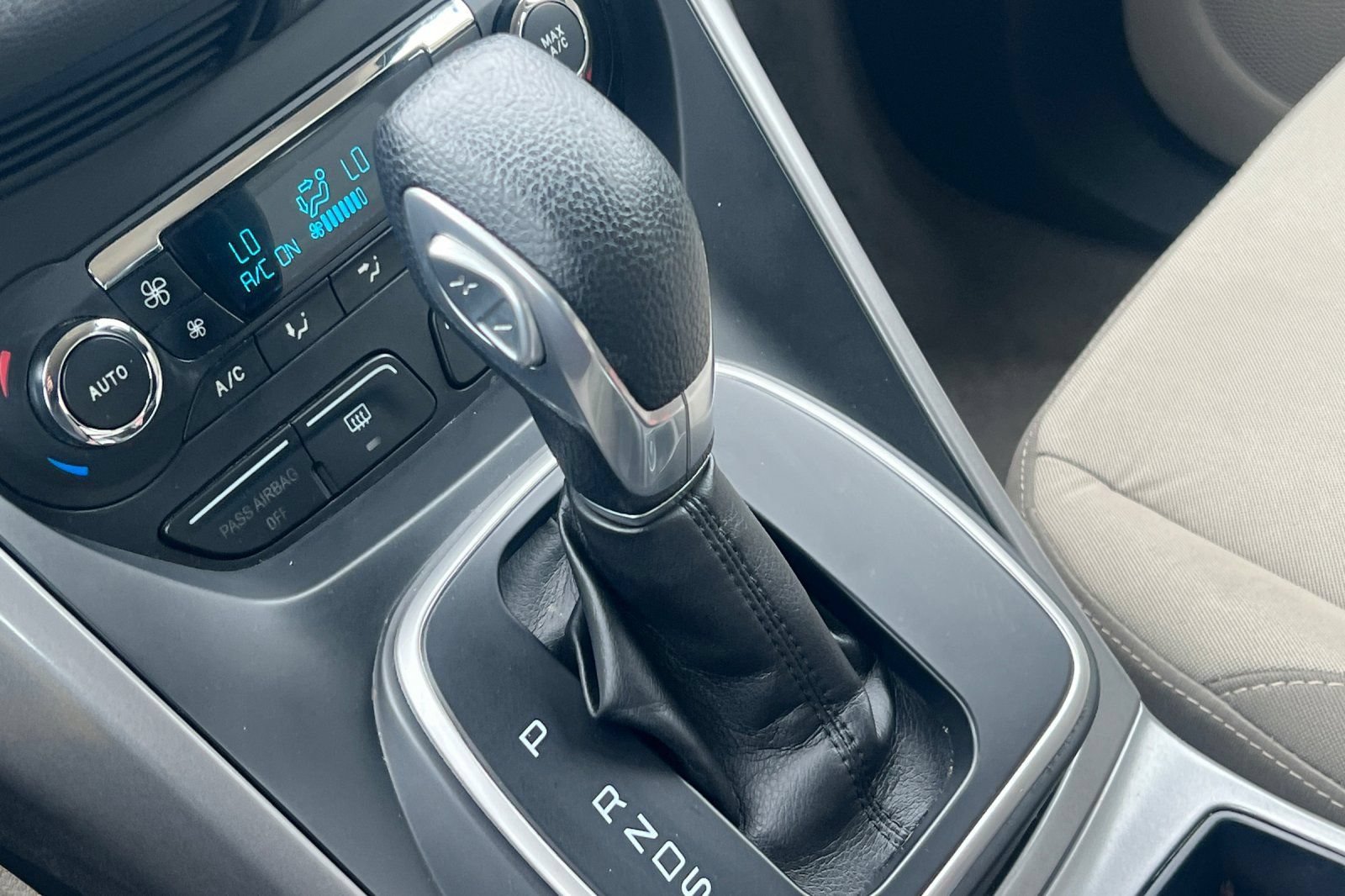 Used 2013 Ford Escape SE FWD image 20