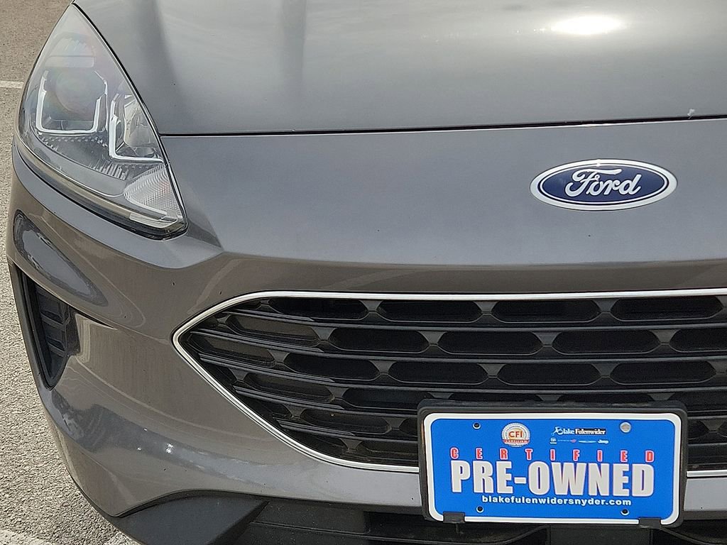 Used 2022 Ford Escape SE w/ SE Sport Appearance Package image 8