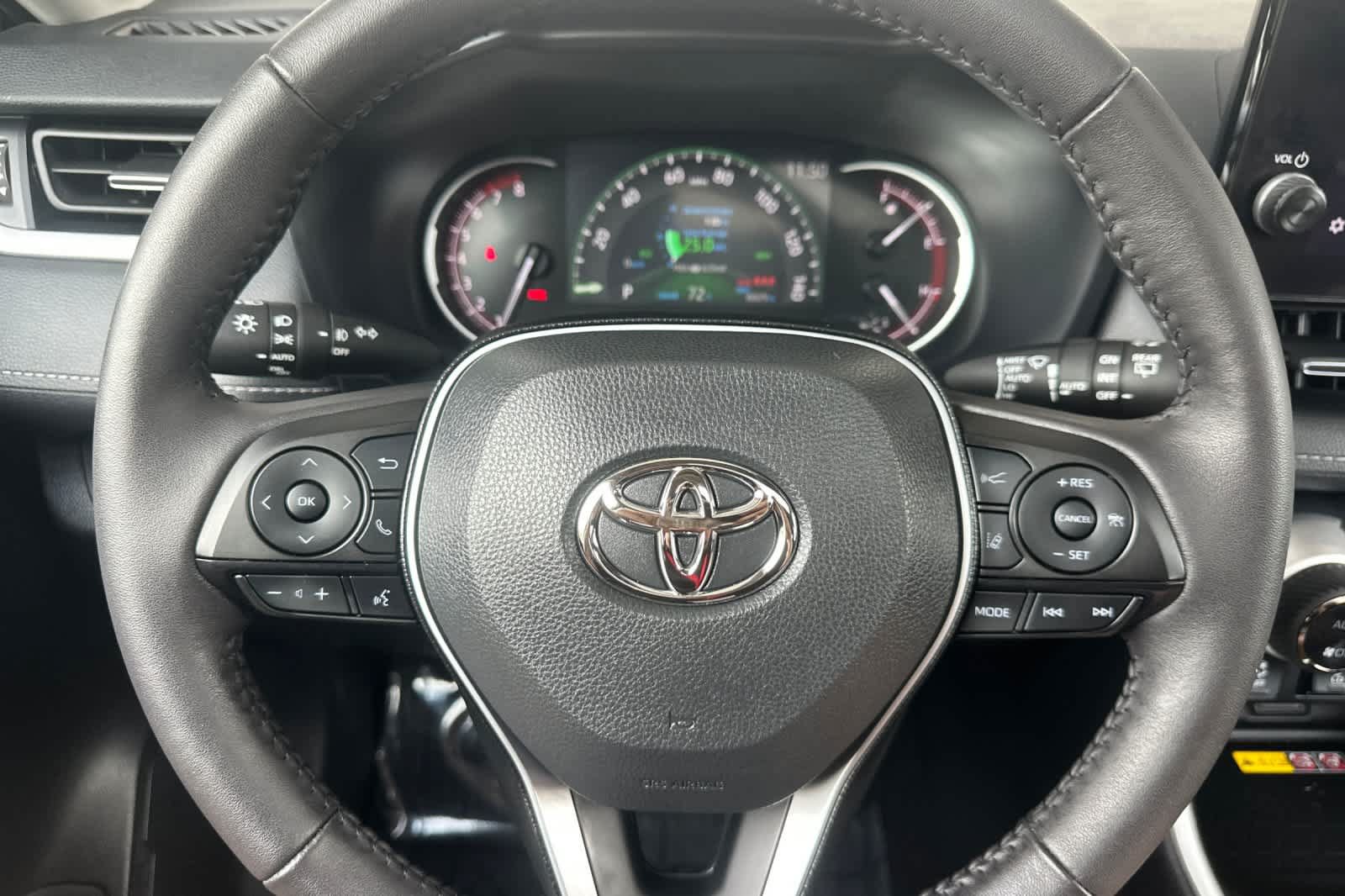 Used 2025 Toyota RAV4 XLE Premium w/ Weather Package AWD/4WD image 23