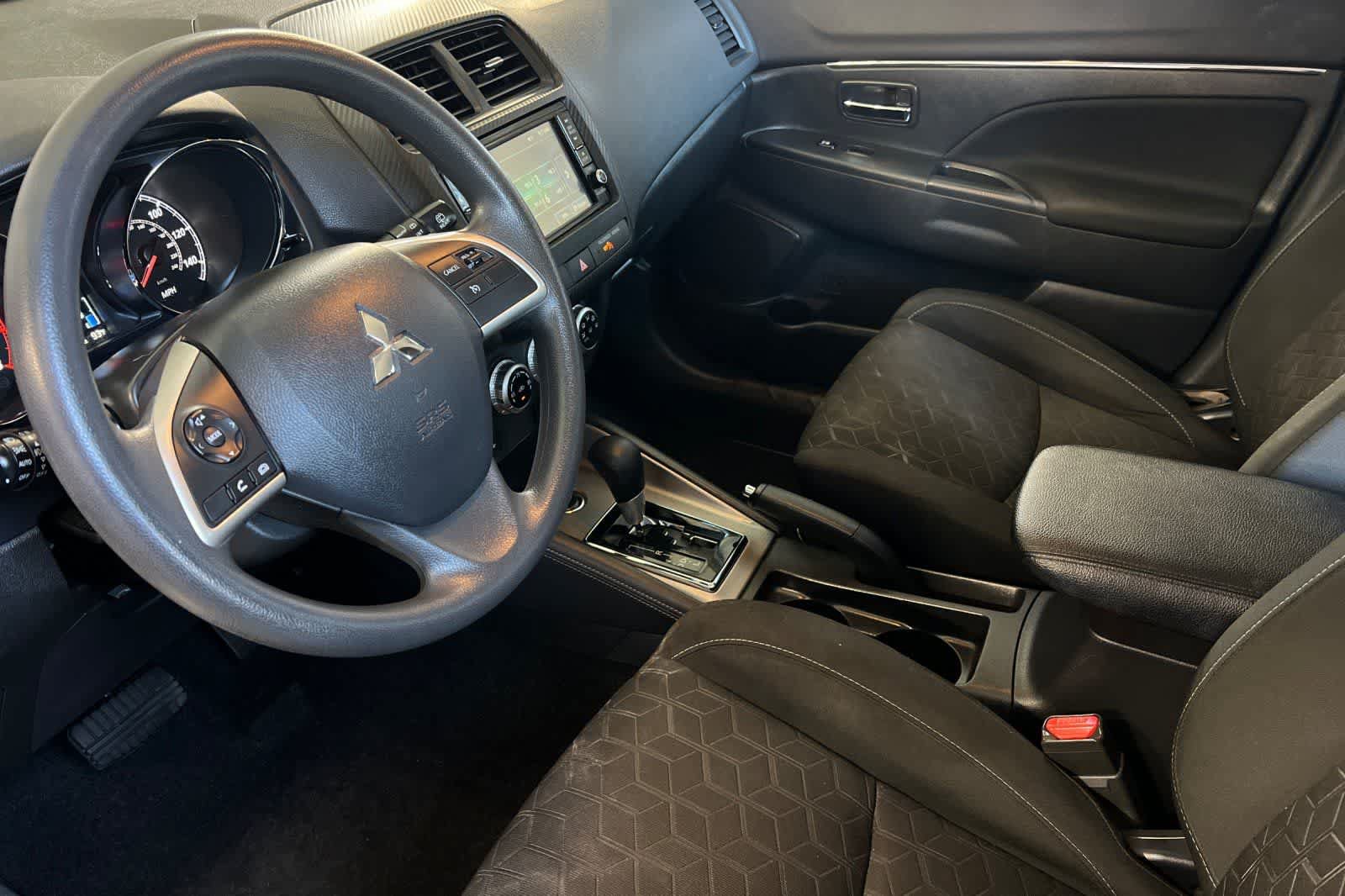 Used 2024 Mitsubishi Outlander Sport ES AWD/4WD image 12