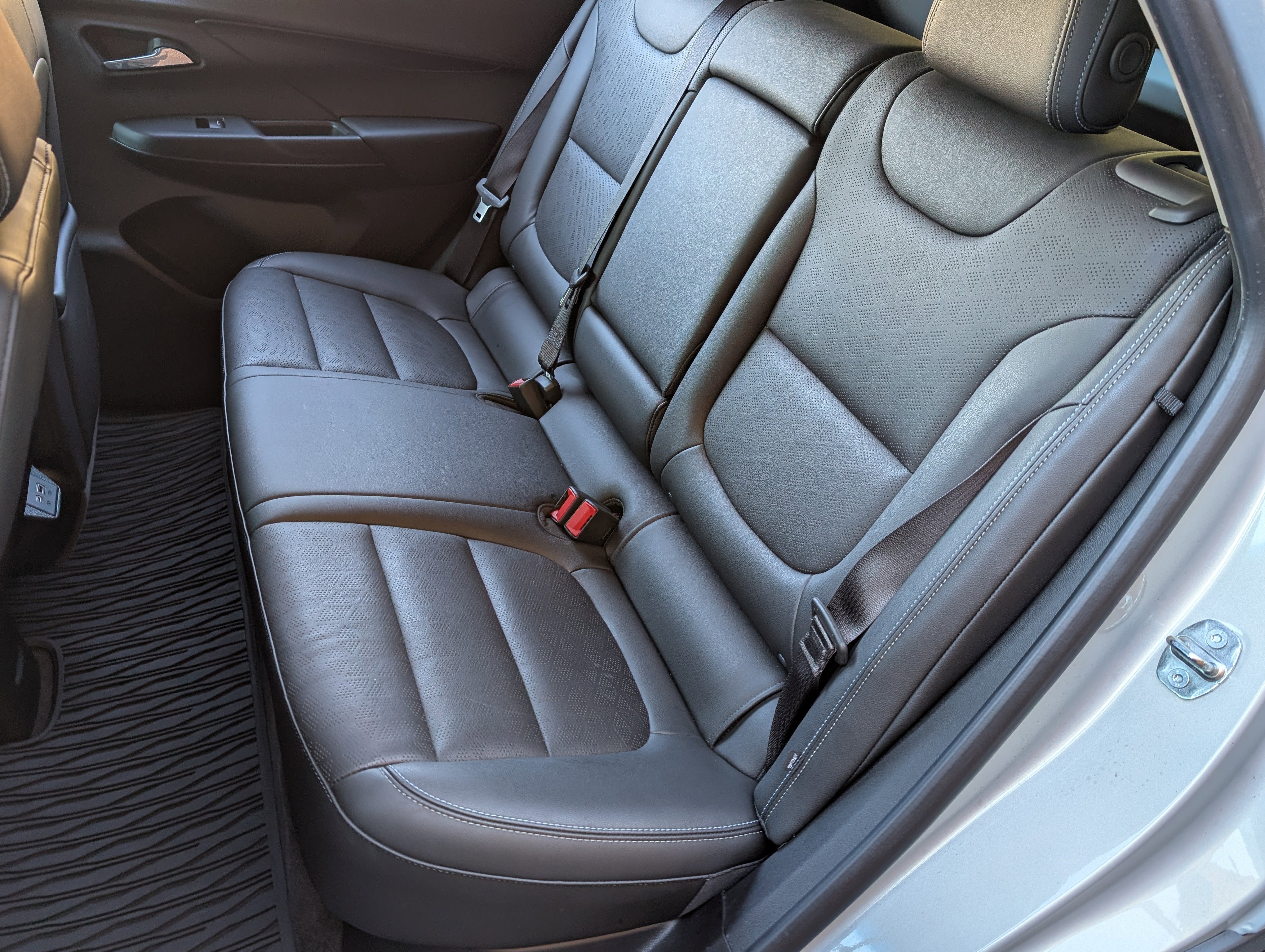 Used 2022 Chevrolet Bolt LT w/ Infotainment Package image 17