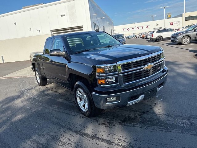 Used 2015 Chevrolet Silverado 1500 LT w/ All Star Edition AWD/4WD image 2