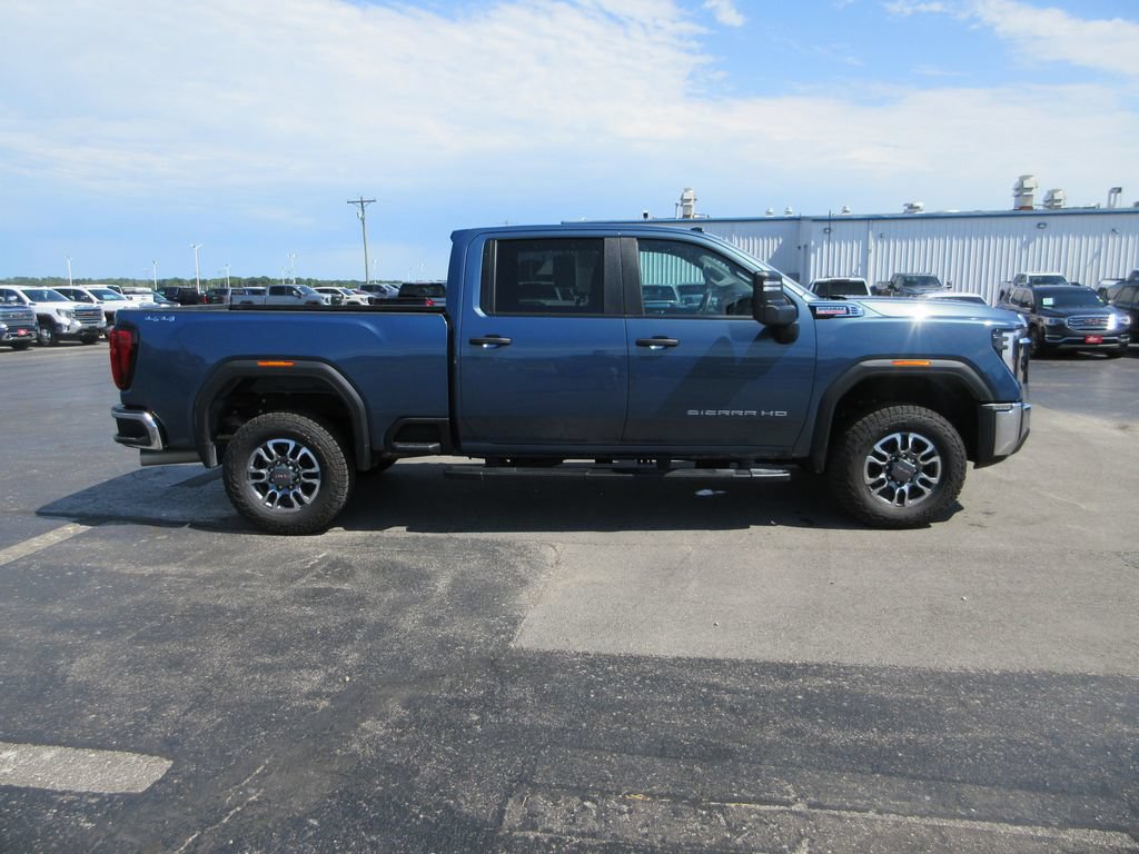 Certified 2025 GMC Sierra 3500 Pro w/ Convenience Package AWD/4WD image 4