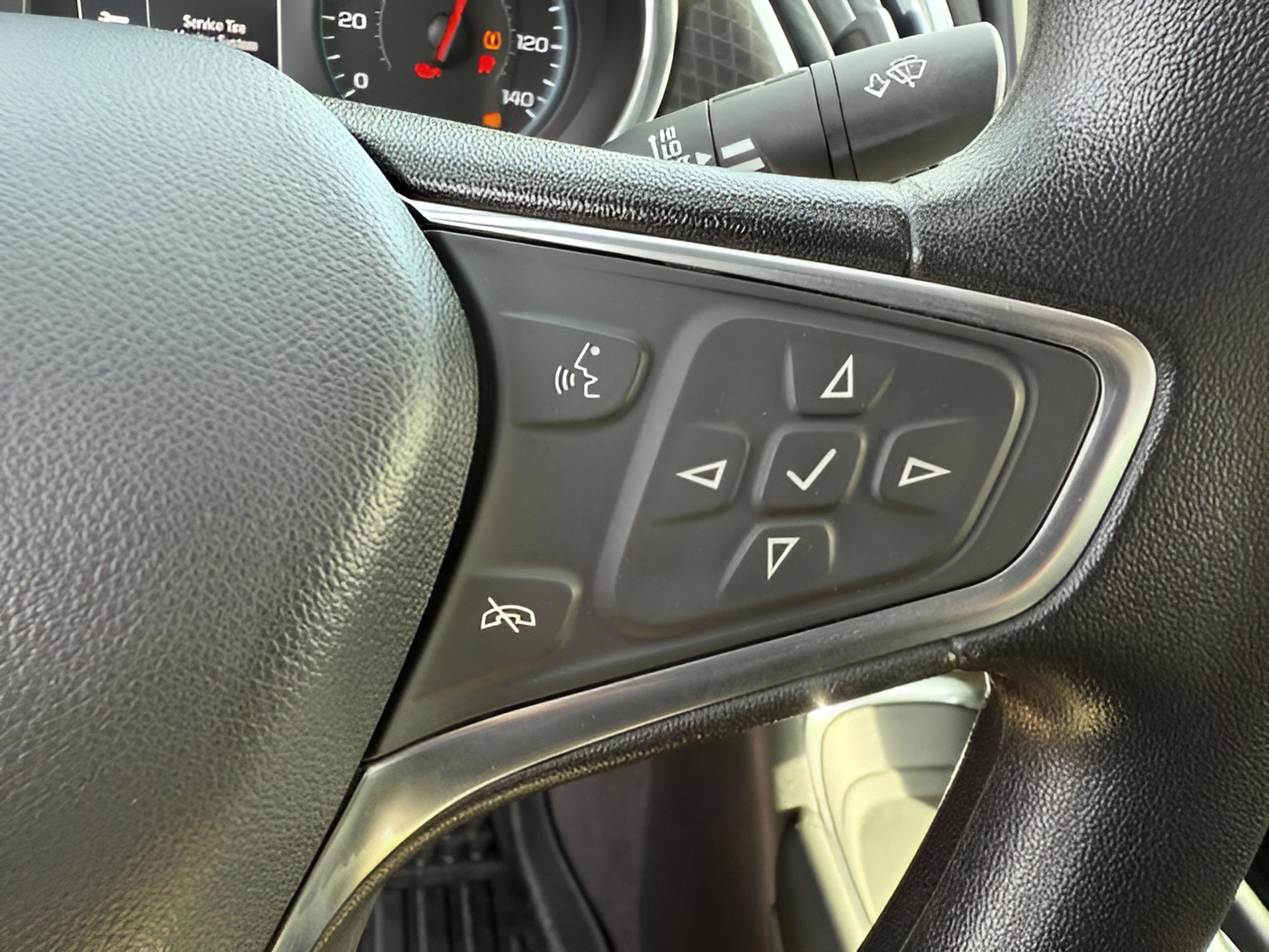 Used 2017 Chevrolet Malibu LT FWD image 19
