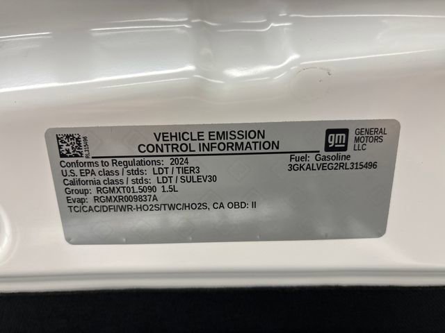 Used 2024 GMC Terrain SLT image 16