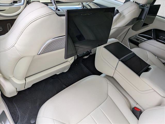 Certified 2024 Land Rover Range Rover Autobiography image 17