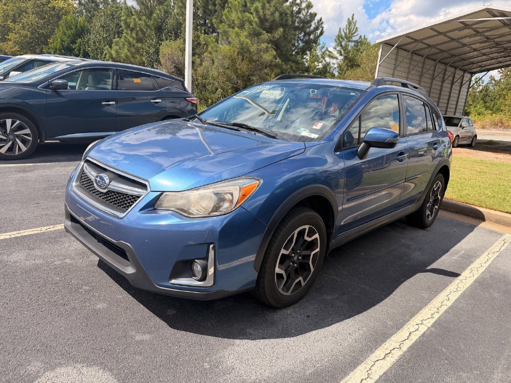 Used 2017 Subaru Crosstrek 2.0i Limited AWD/4WD image 3