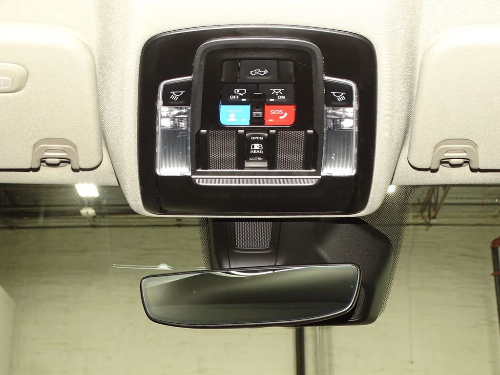 Used 2025 RAM 1500 Laramie image 21