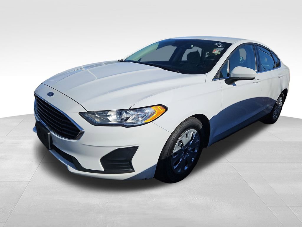 Used 2020 Ford Fusion S image 3